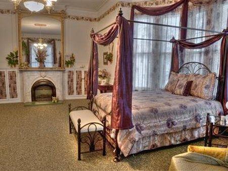 Elmira'S Painted Lady Bed & Breakfast חדר תמונה